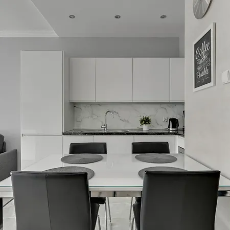 Staywin Aura Gdansk II Apartment *