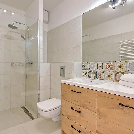 Staywin Aura Ii Apartament *